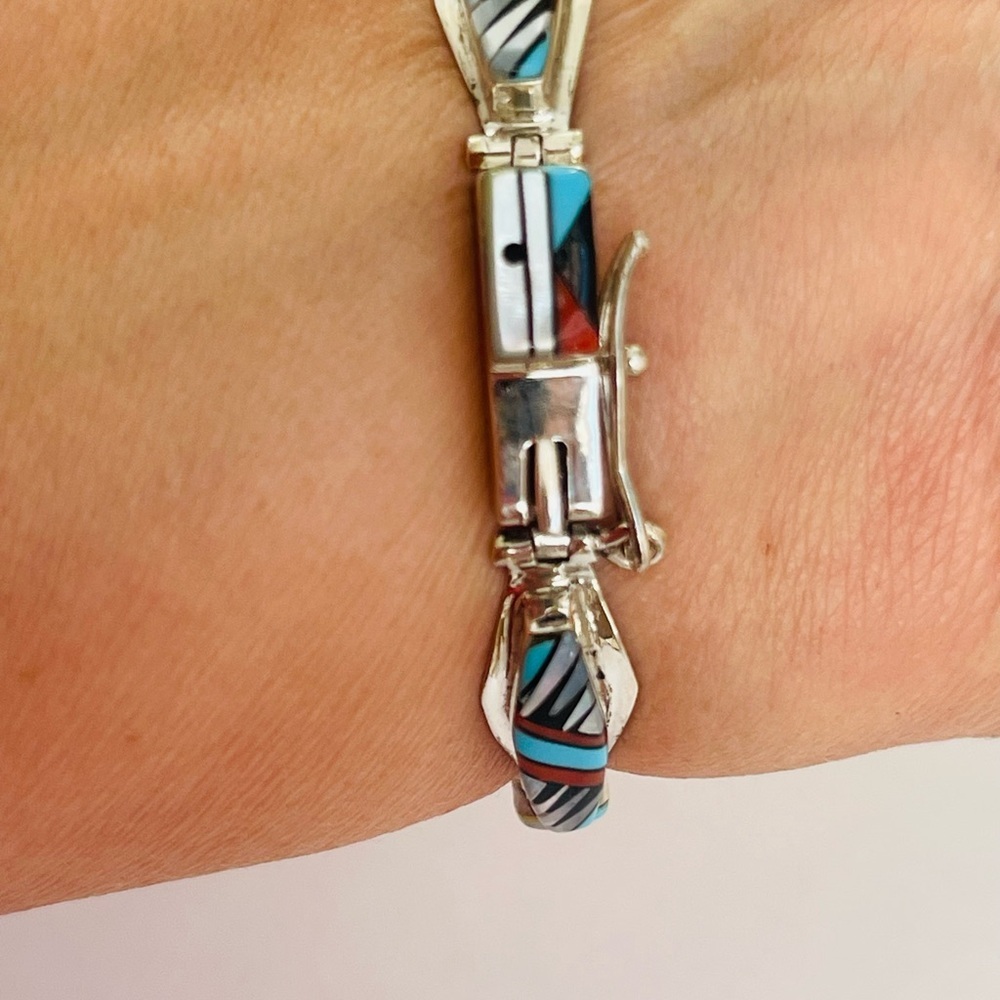 Vtg Native American ZUNI Sterling Sun Face Inlaid Onyx Pearl Coral Bracelet 6.5" - Picture 3 of 11
